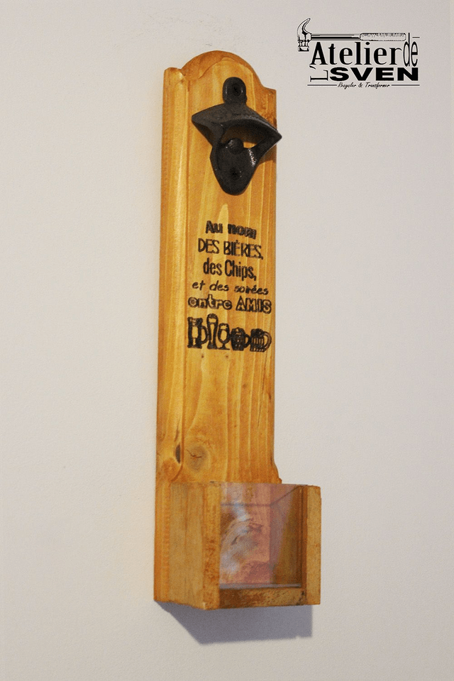 Décapsuleur Mural - Citation "Apéro entre amis"